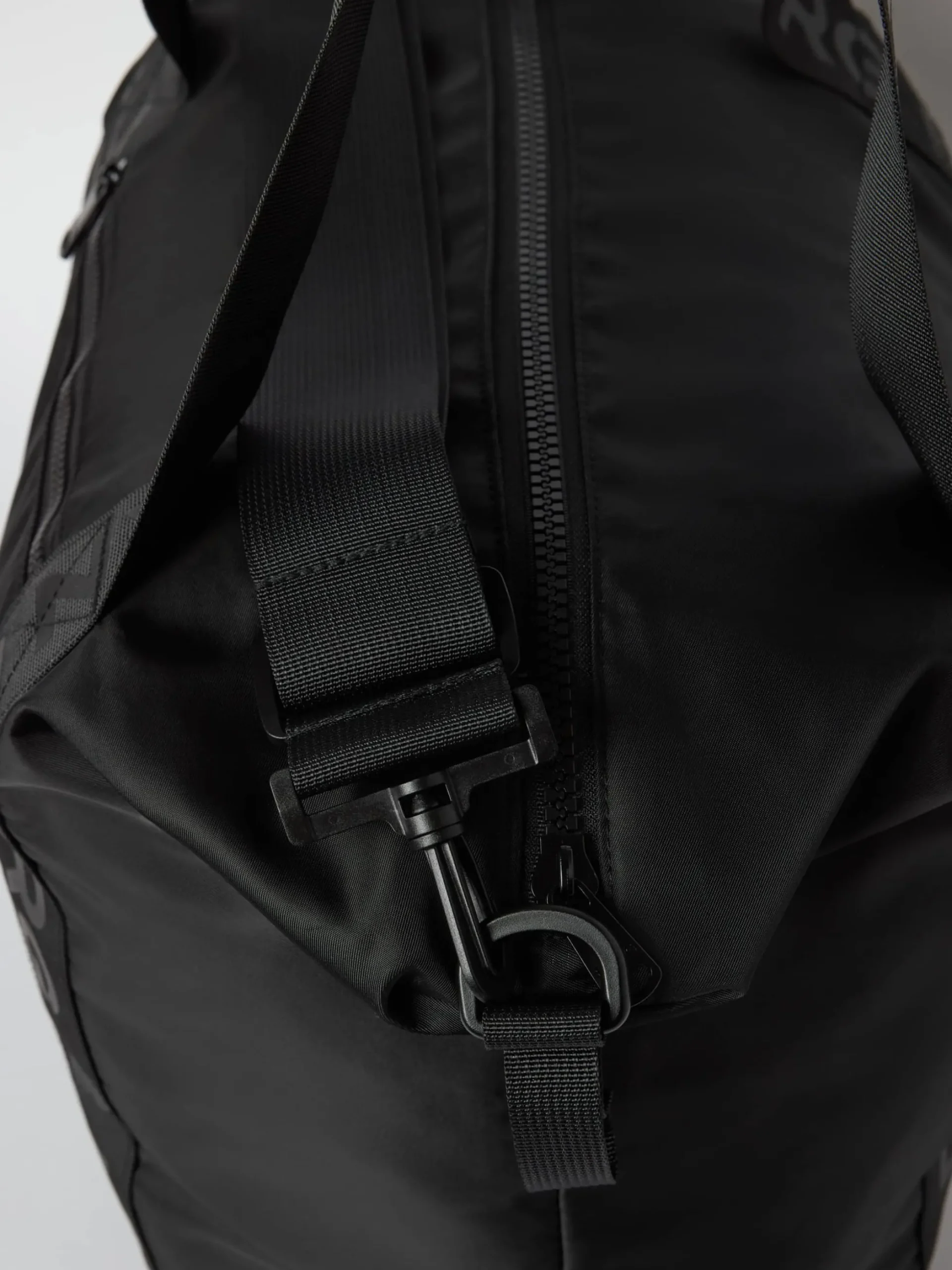 Borg Classic Sports Bag 28L