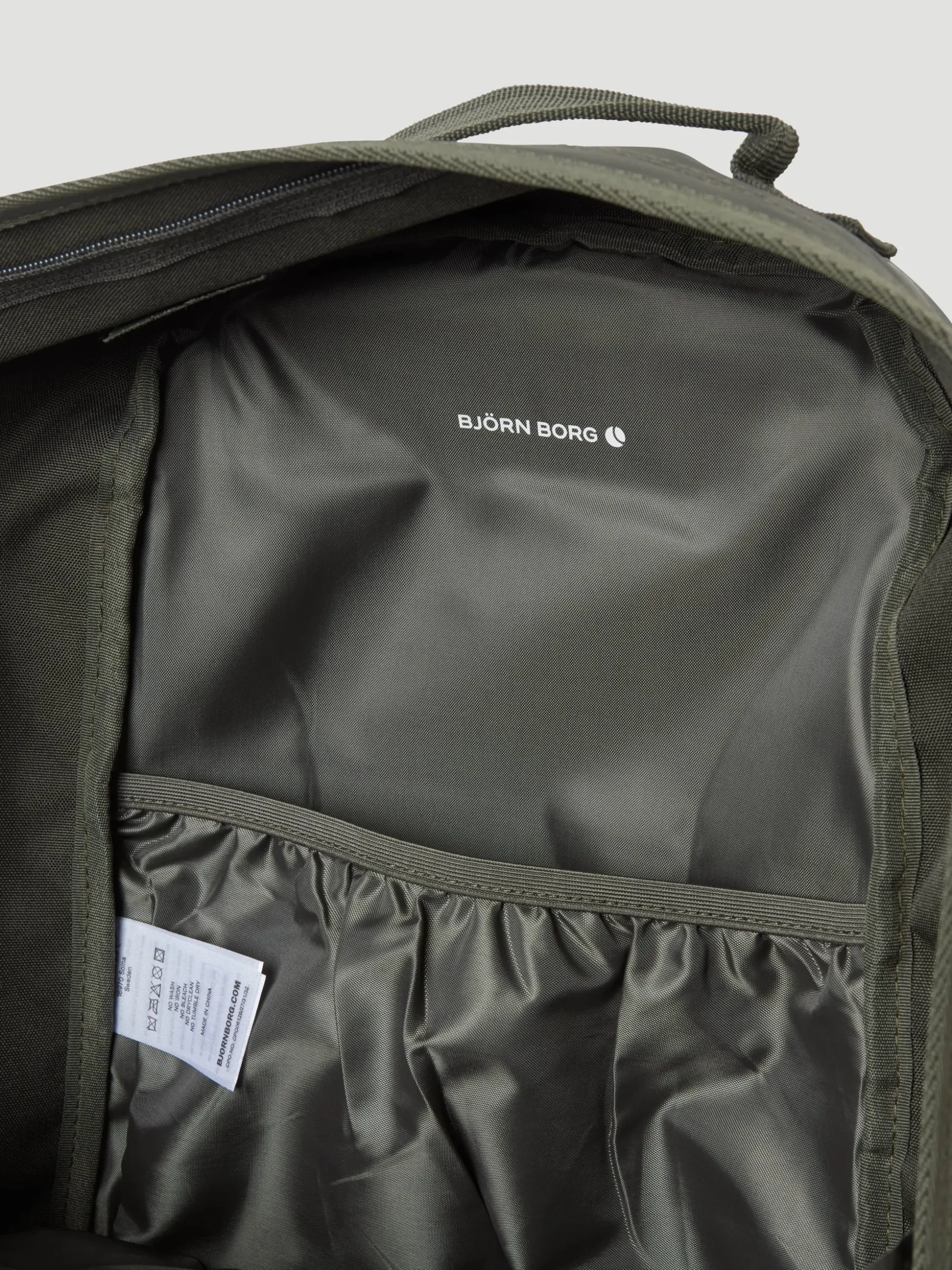 Borg Duffle Backpack 28L