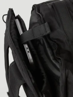 Borg Travel Backpack L - 35L