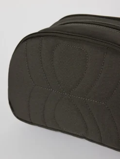 Core Wash Bag Standing