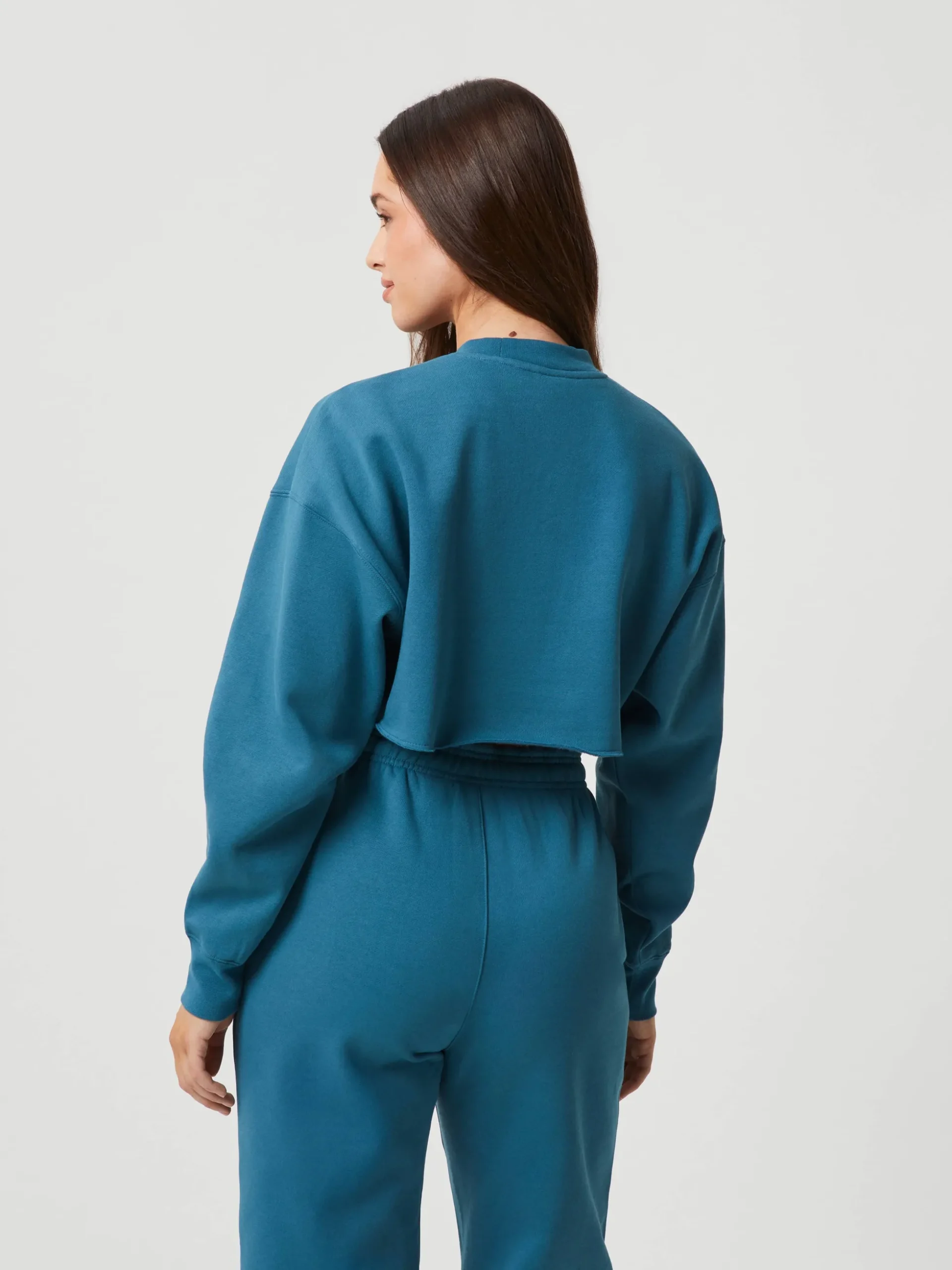 Studio Oversized Cropped Crew