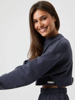Studio Oversized Cropped Sweatshirt
