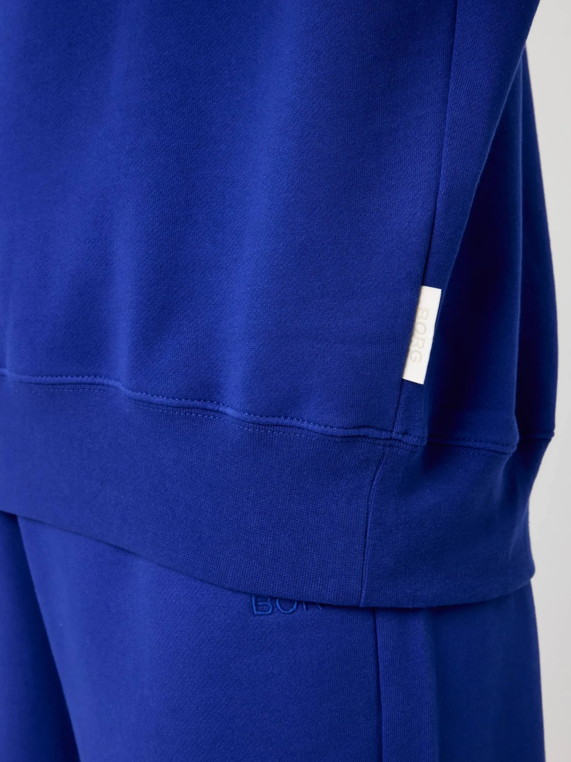 Studio Oversized Sweatshirt