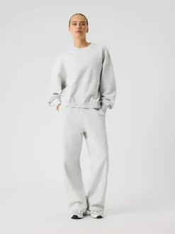 Studio Oversized Sweatshirt