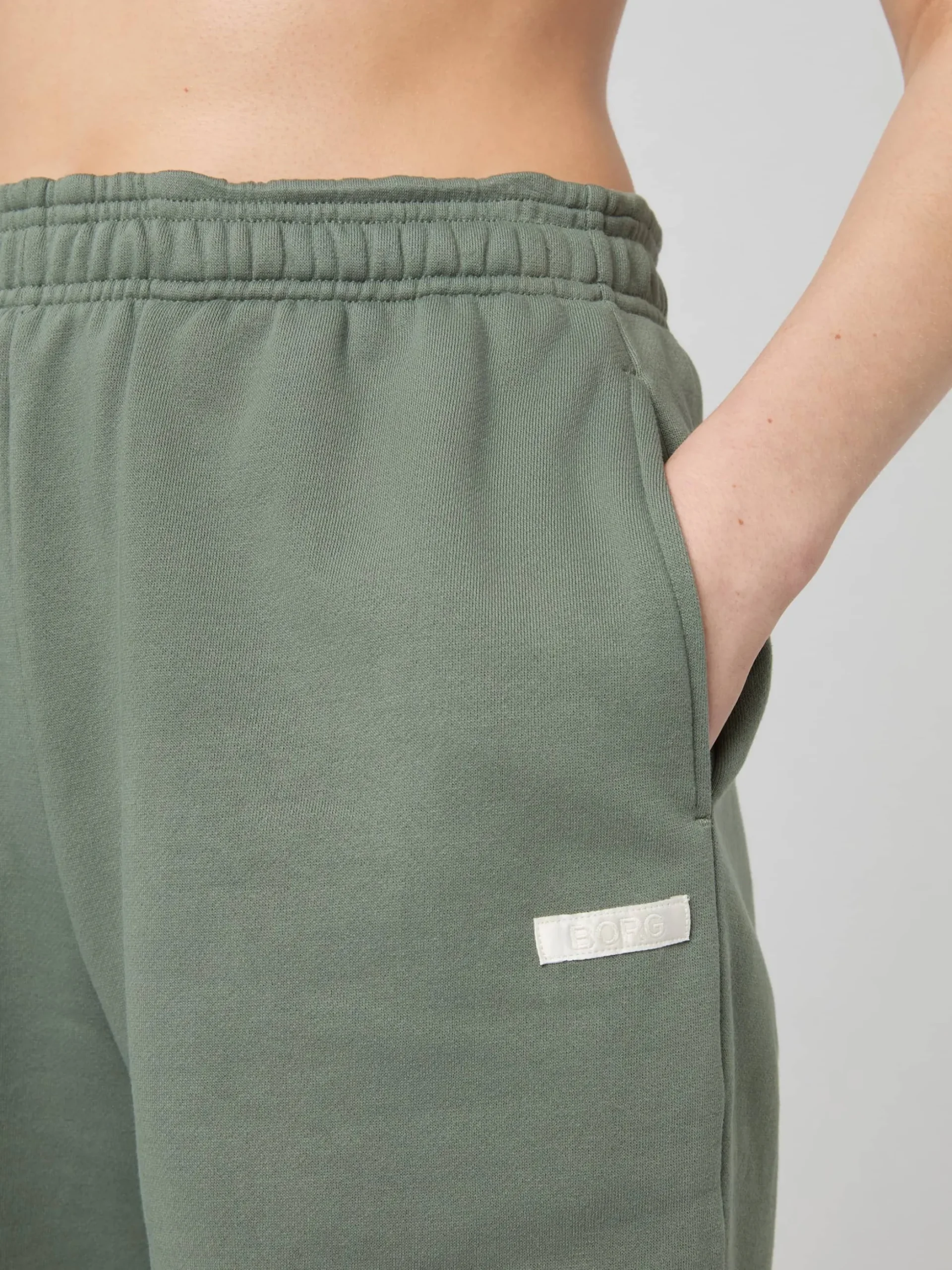 Studio Oversized Sweatshorts