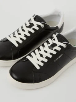 Unisex Deuce Sneakers