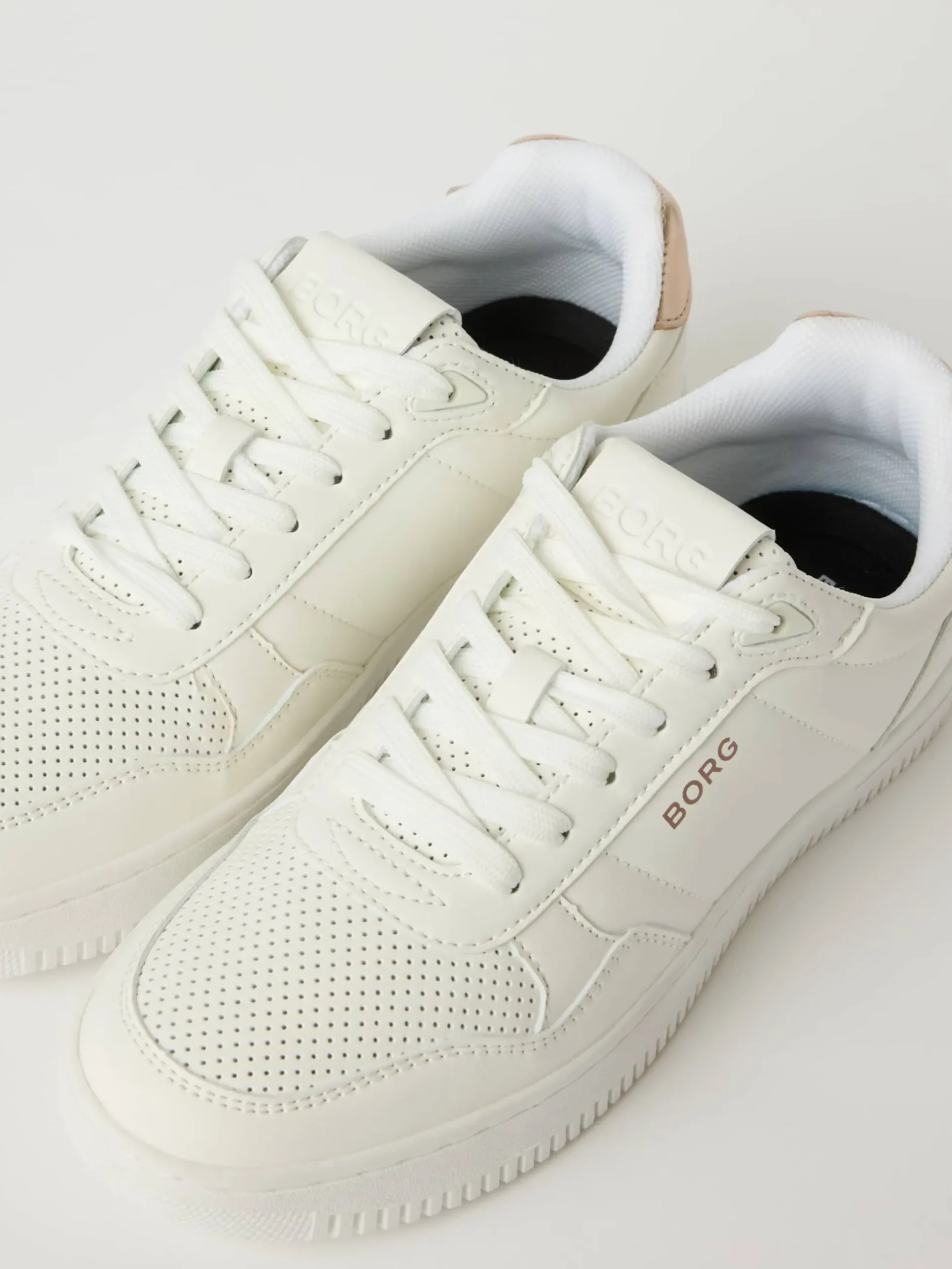 Women’s Sneakers T2020